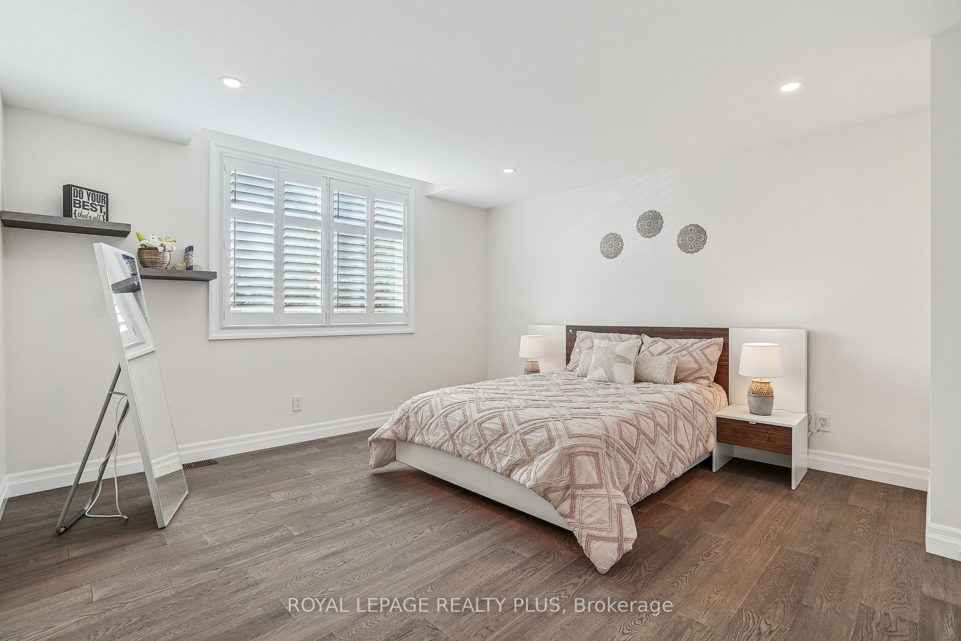 325 Ashbury Road