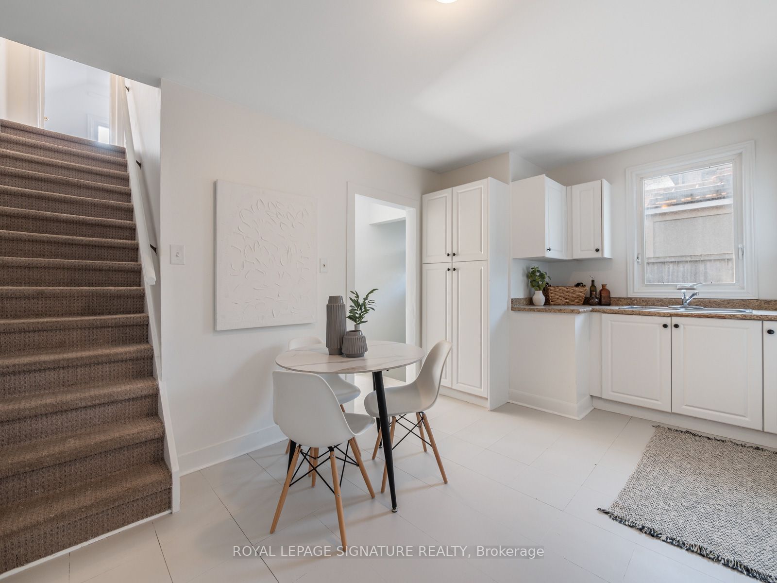 323 Gilbert Ave