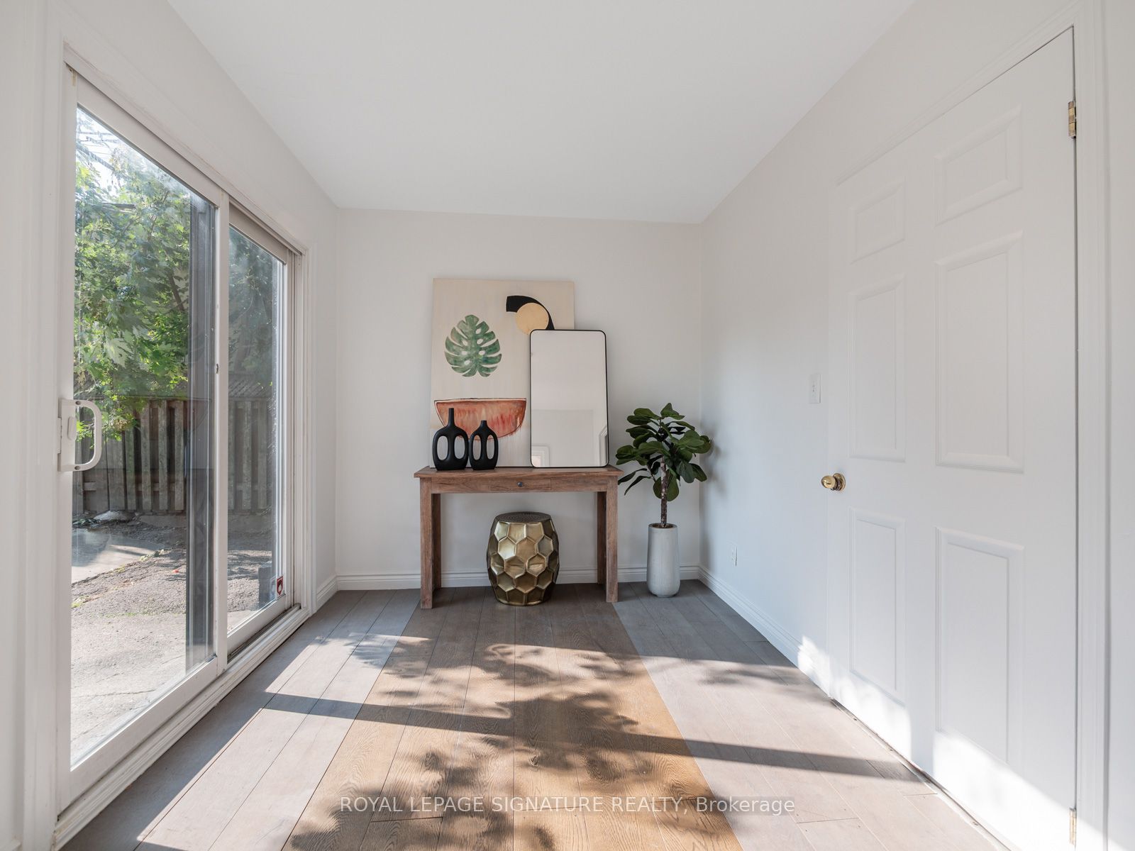 323 Gilbert Ave