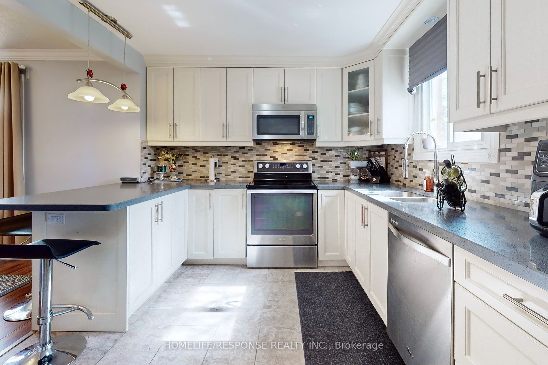 3175 Kirwin Ave, #23