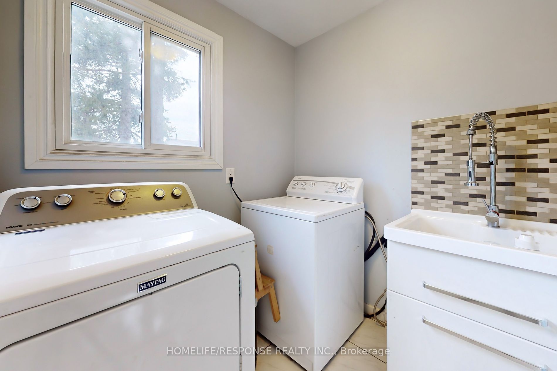 3175 Kirwin Ave, #23