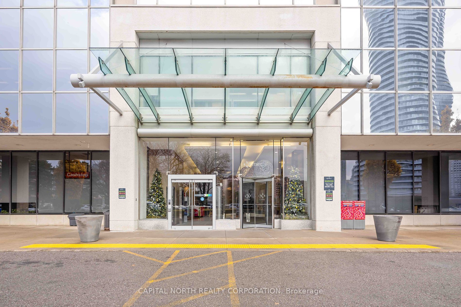 2 Robert Speck Pkwy, #225