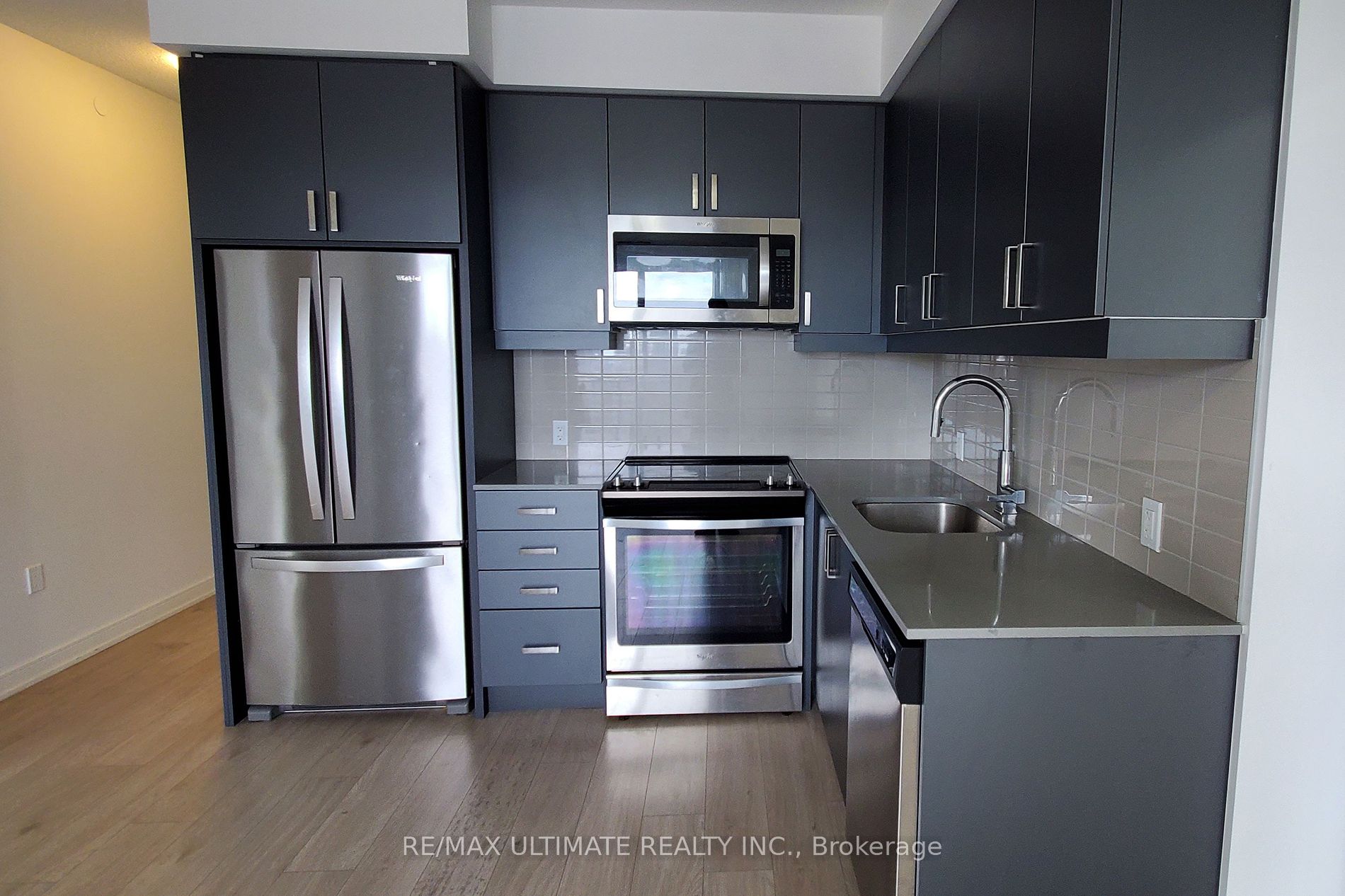 8 Nahani Way #1020