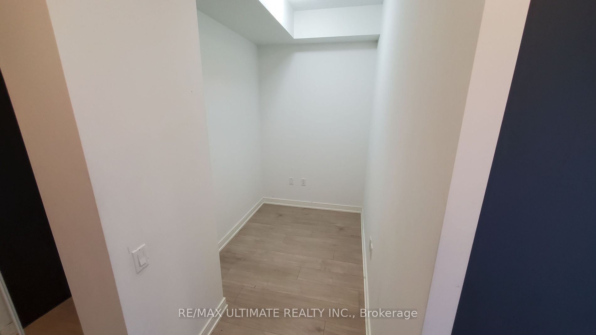 8 Nahani Way #1020