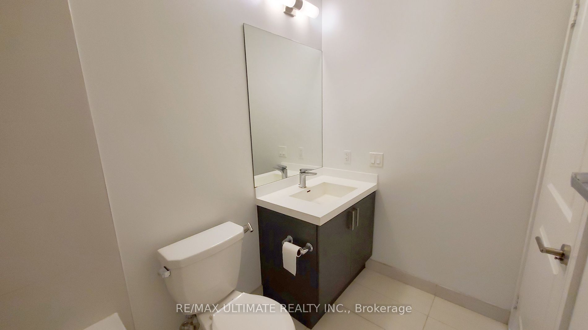 8 Nahani Way #1020