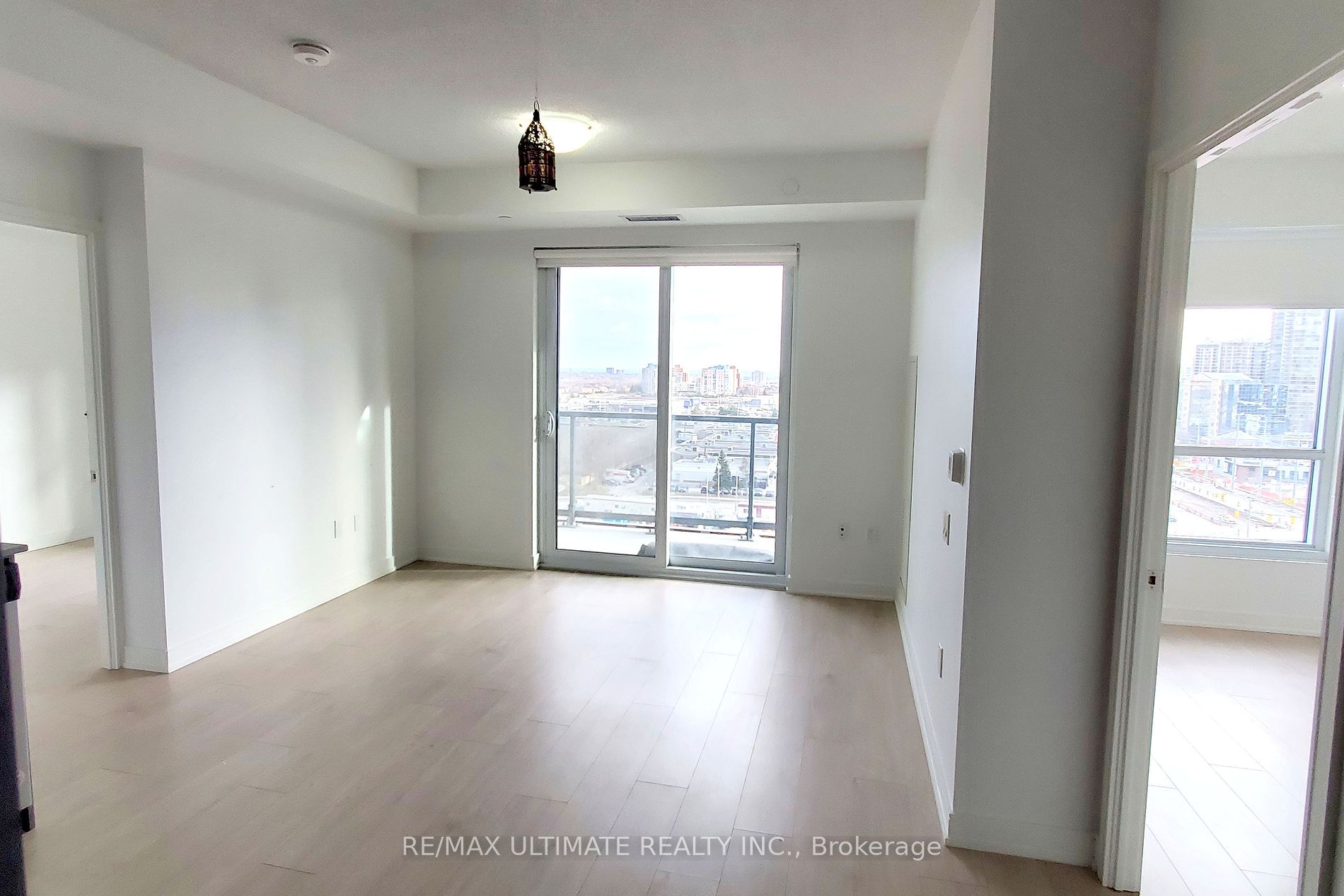 8 Nahani Way #1020