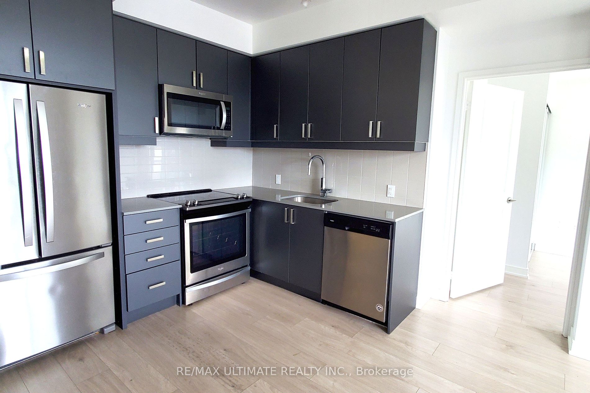 8 Nahani Way #1020