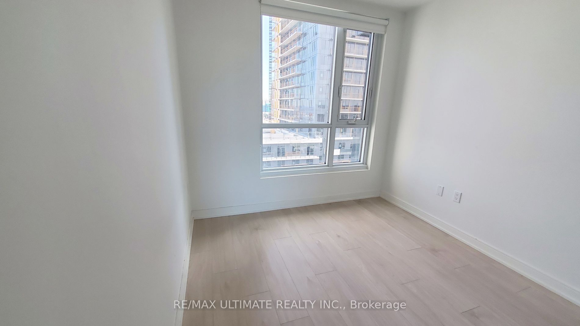 8 Nahani Way #1020