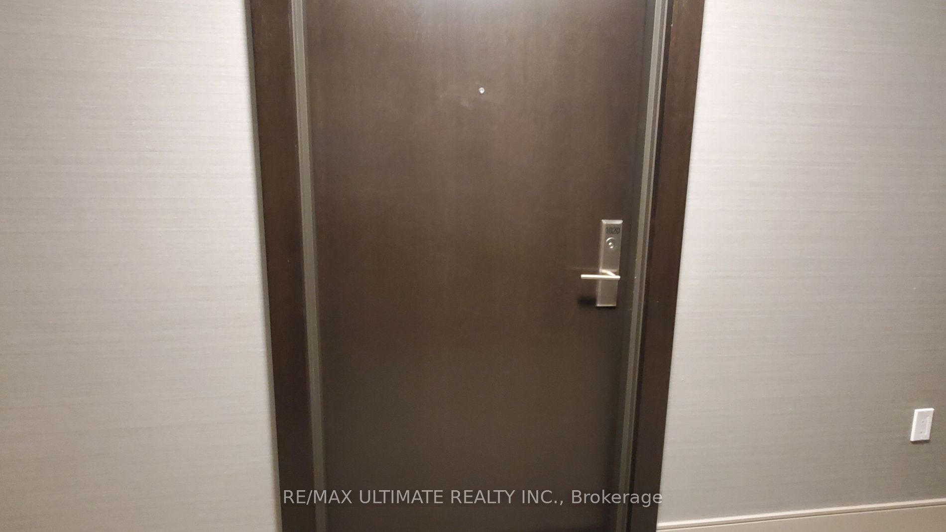 8 Nahani Way #1020