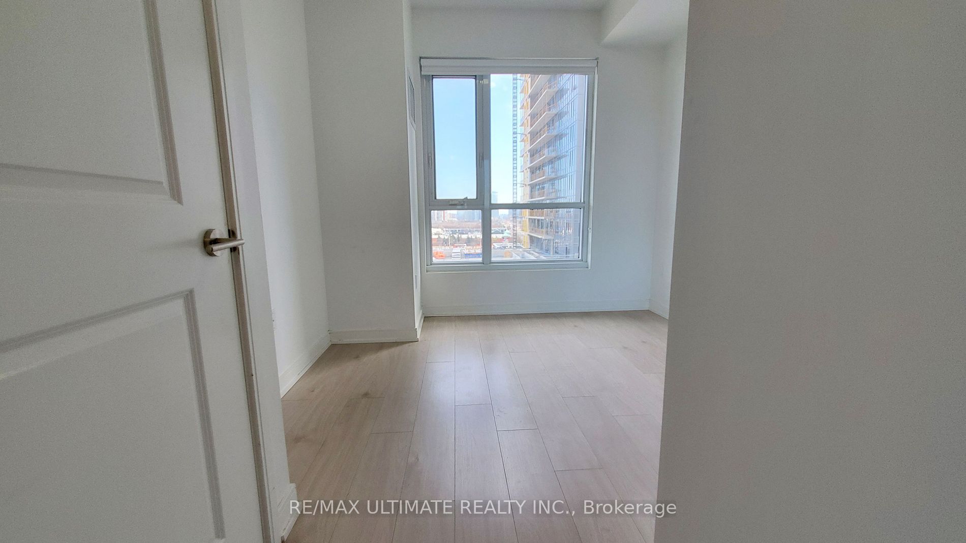 8 Nahani Way #1020