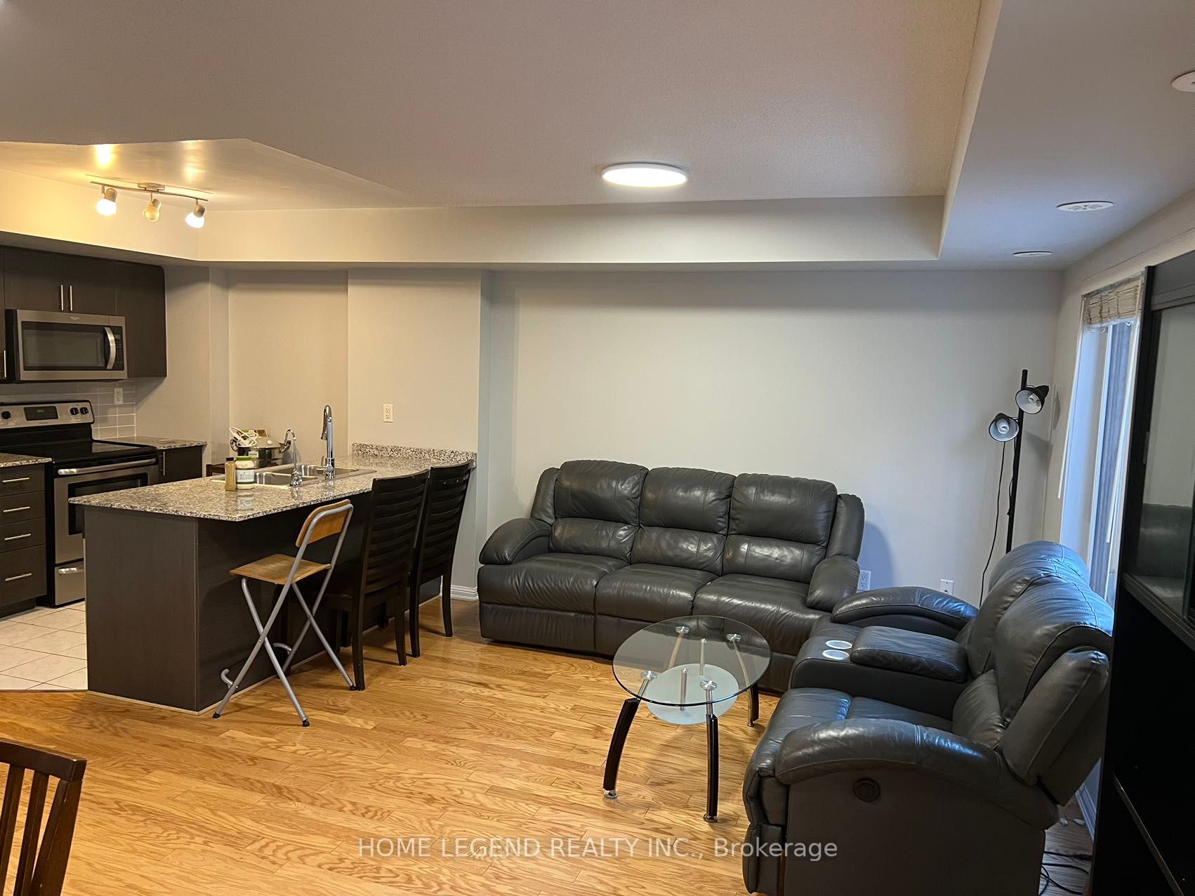 7 Foundry Avenue #117