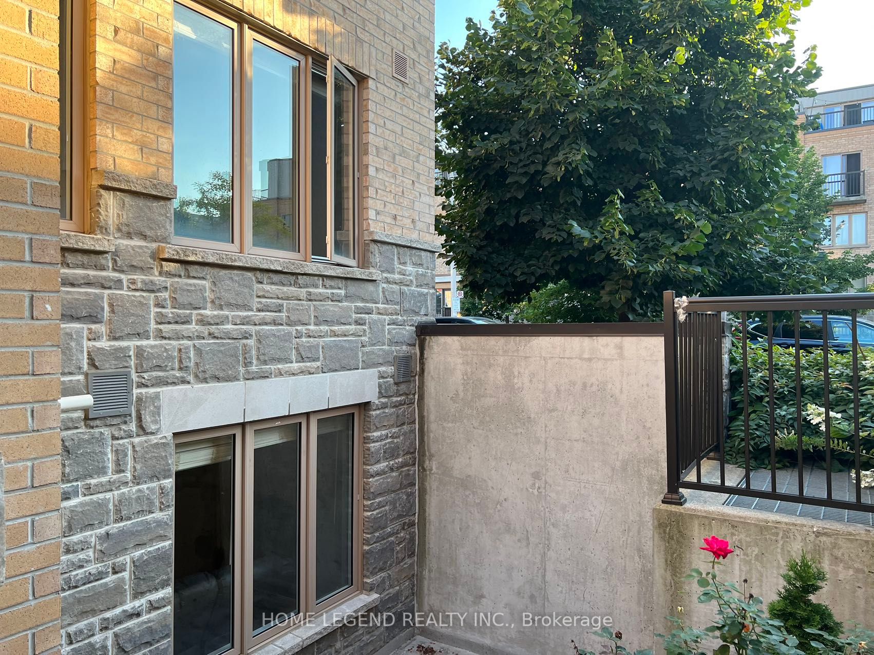 7 Foundry Avenue #117