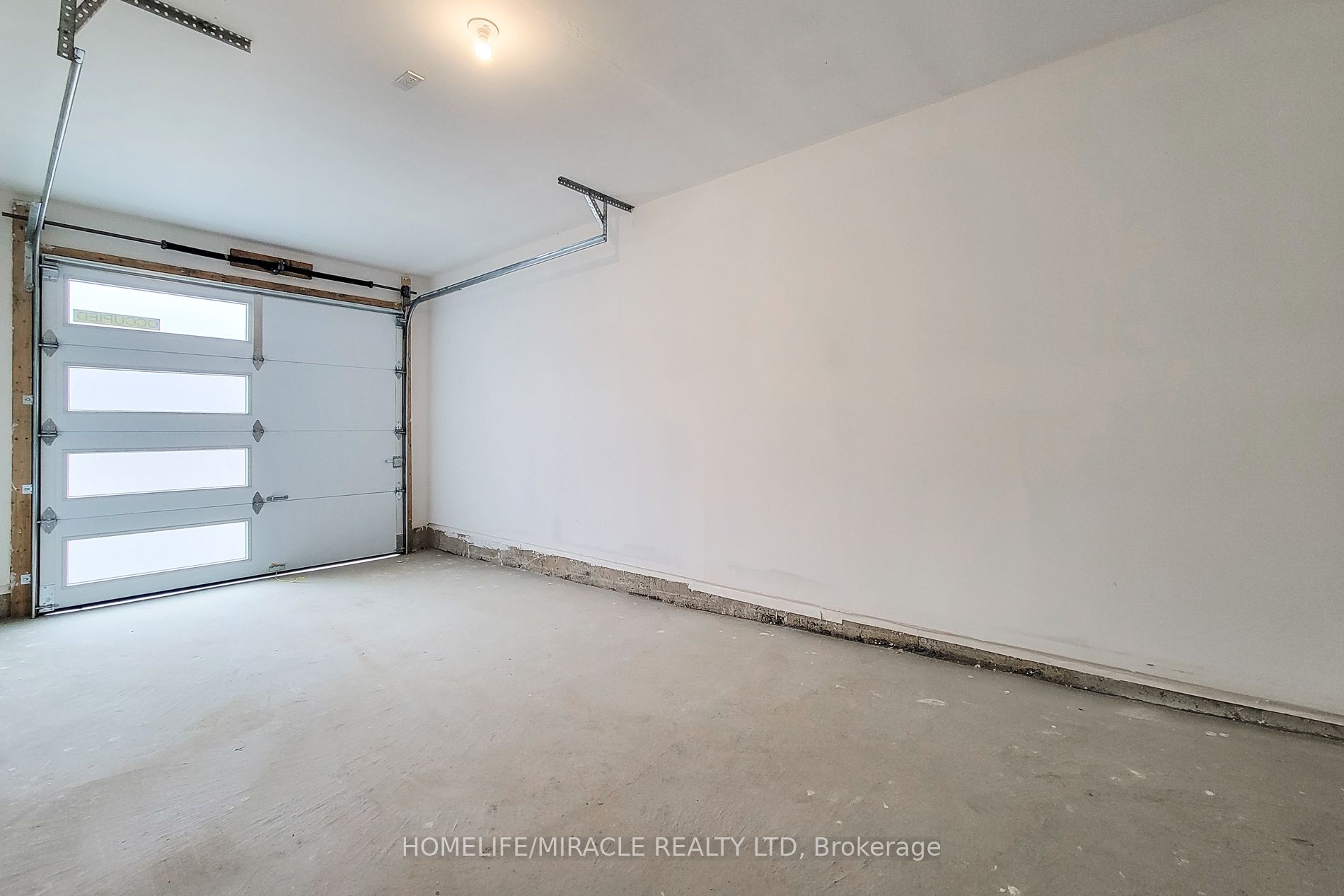 1544 Hilson Hts