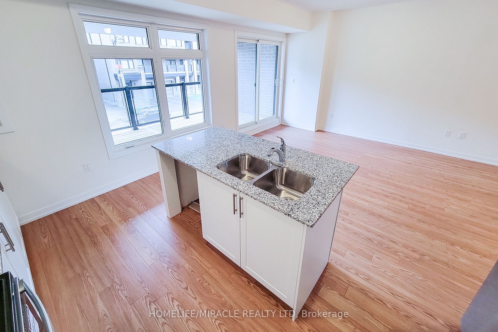 1544 Hilson Hts