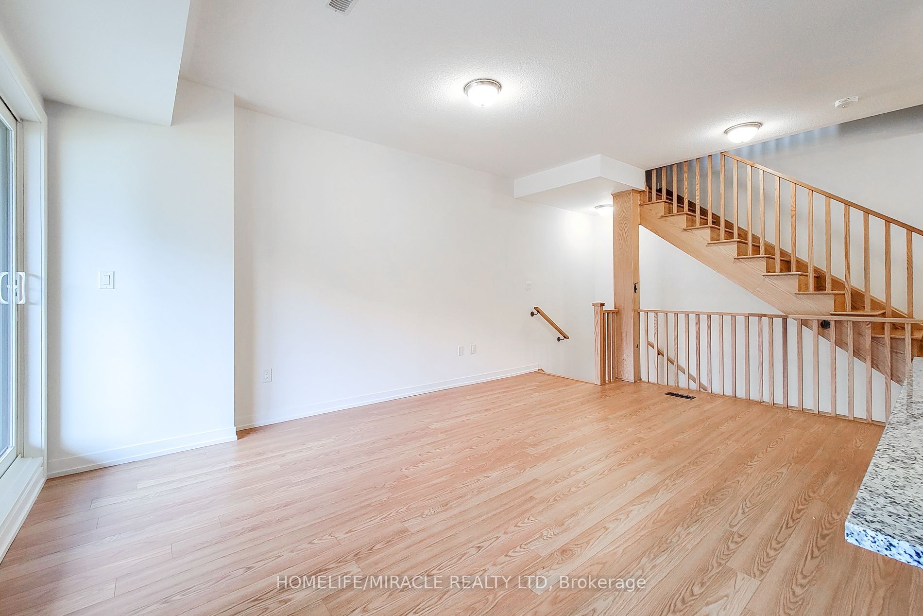 1544 Hilson Hts