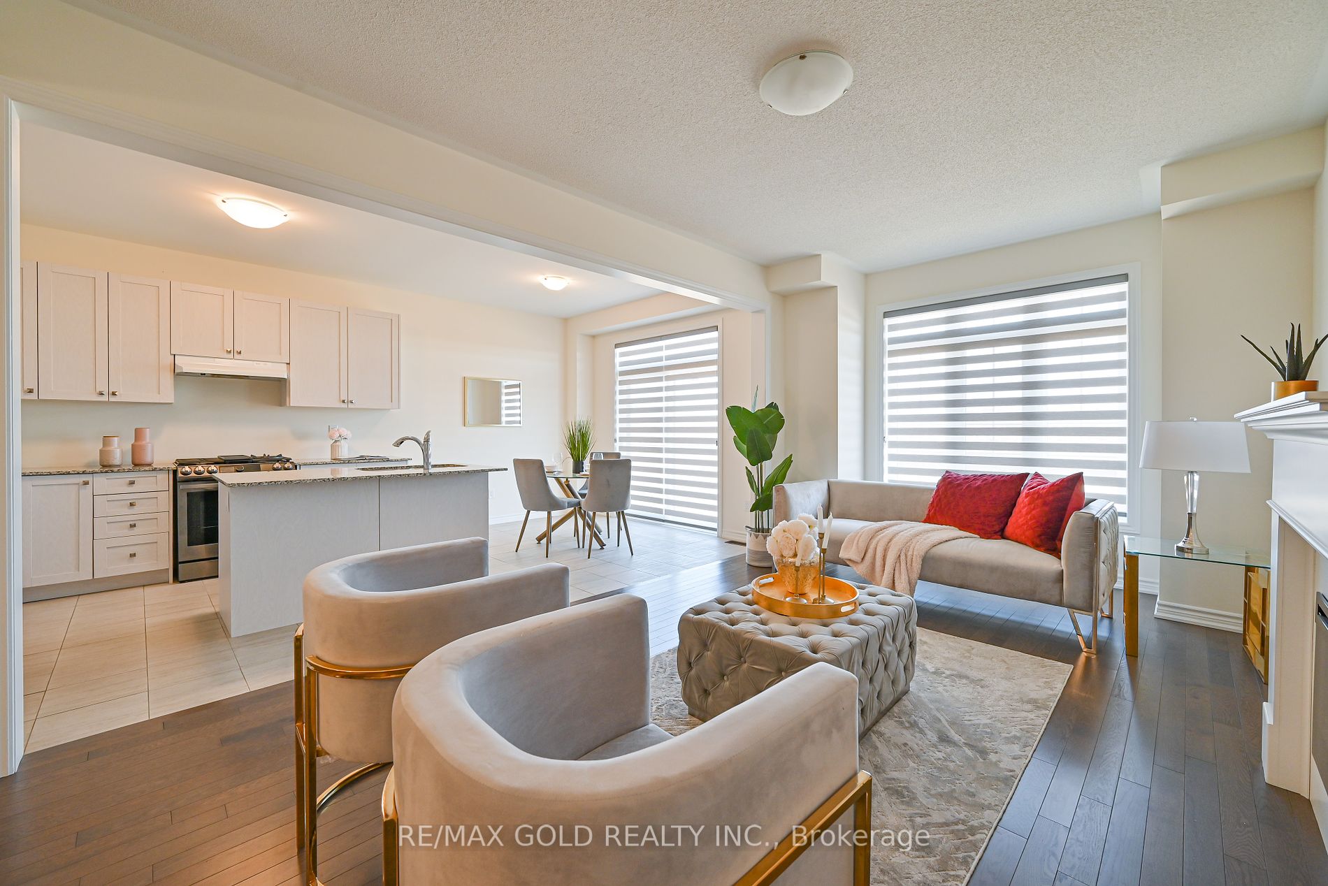 13 Eberly Woods Dr
