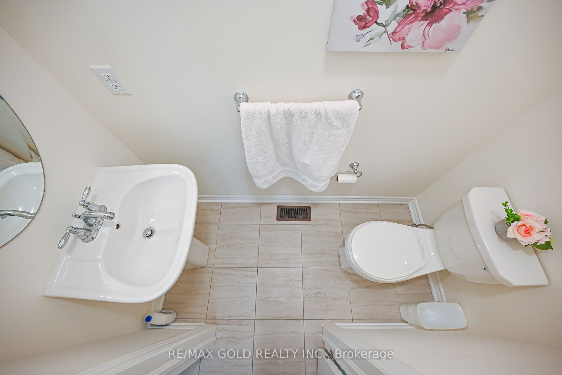 13 Eberly Woods Dr