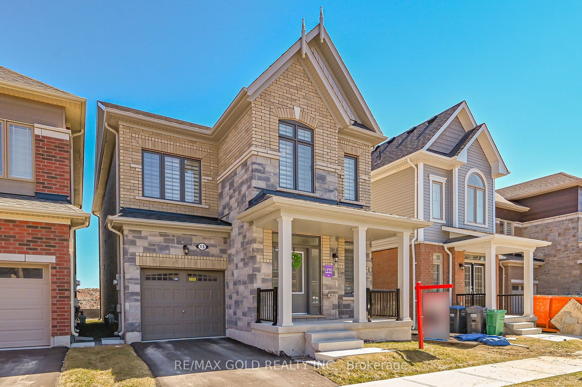 13 Eberly Woods Dr