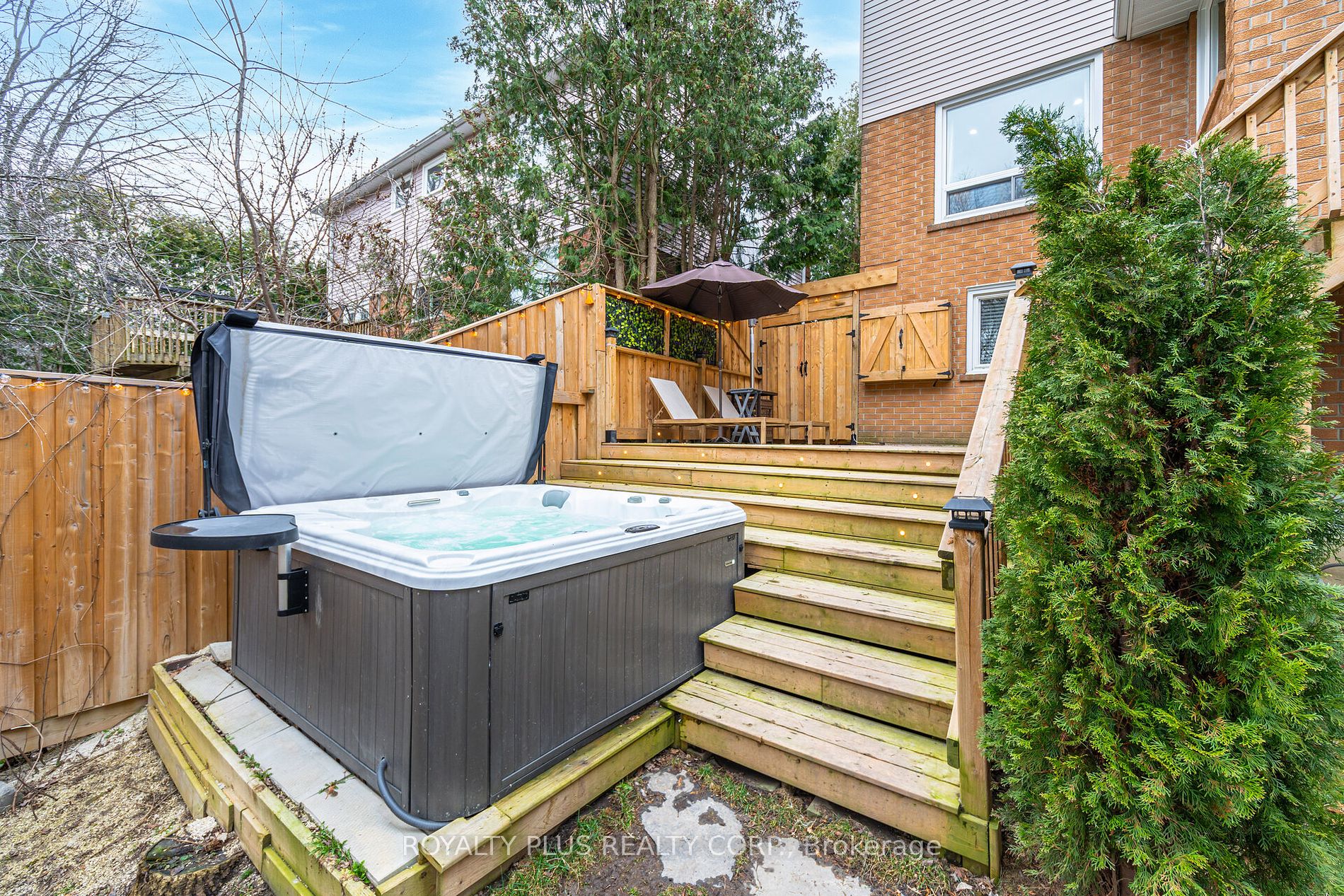 352 Hersey Cres