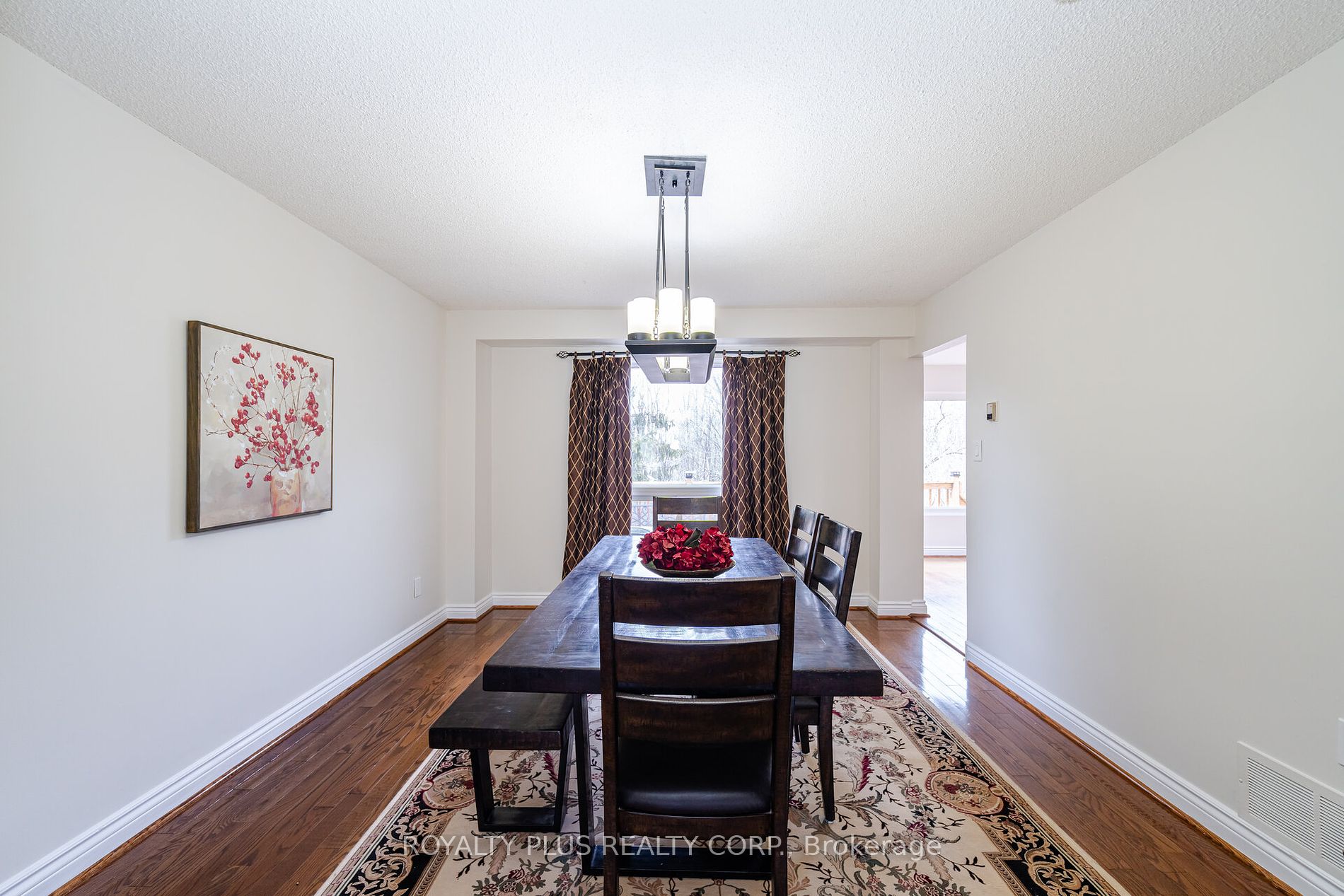 352 Hersey Cres