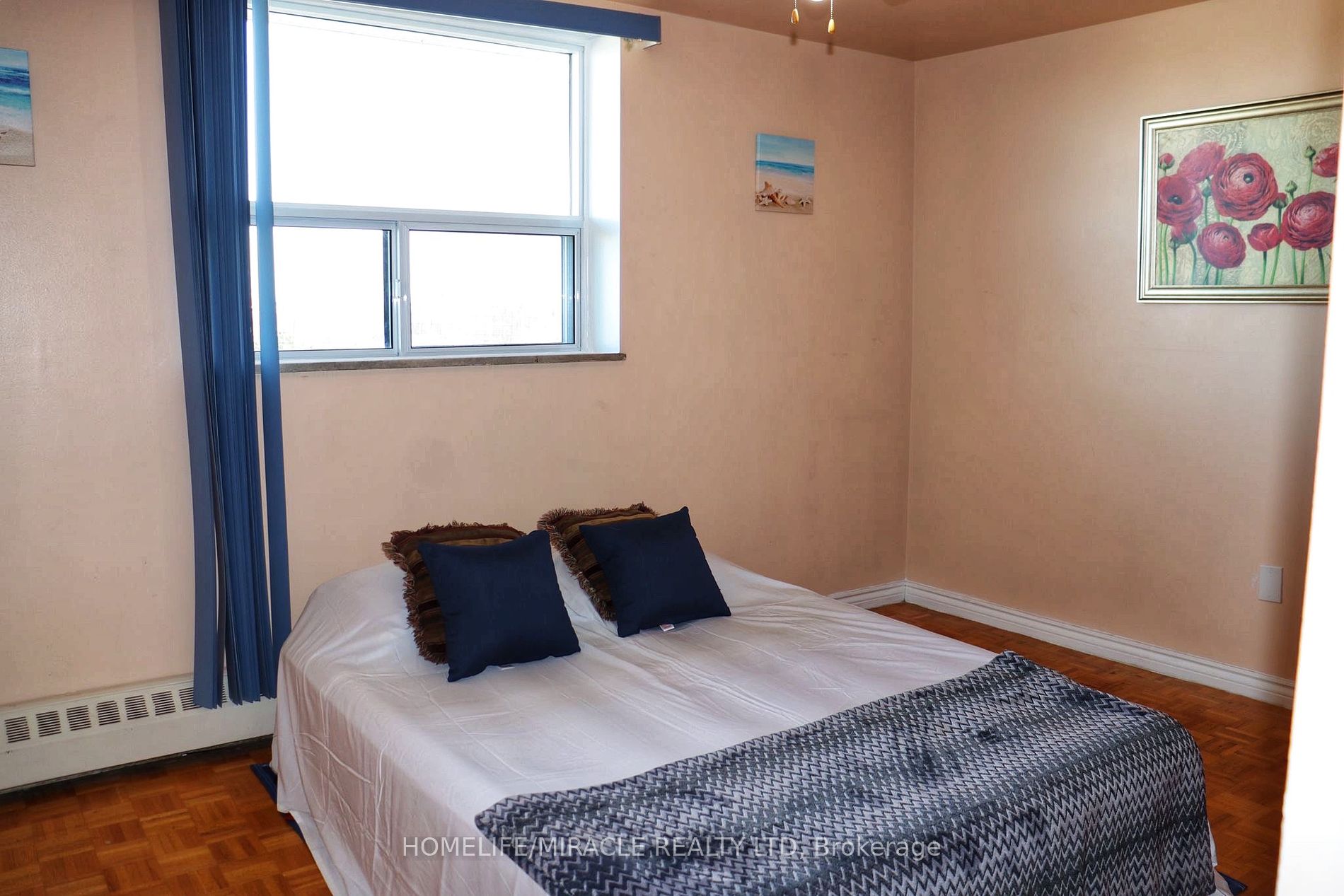 3533 Derry Rd E, #608
