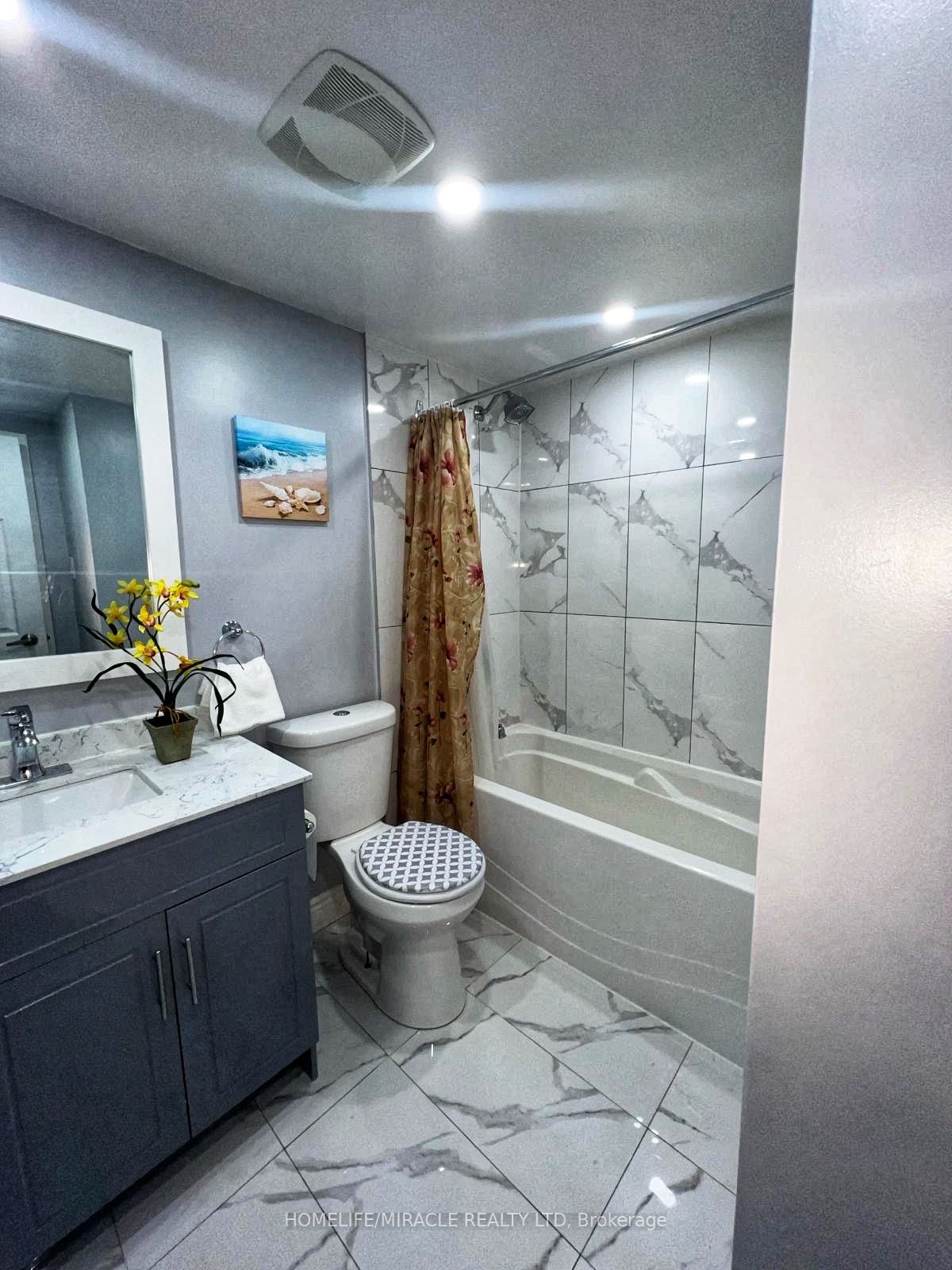 3533 Derry Rd E, #608