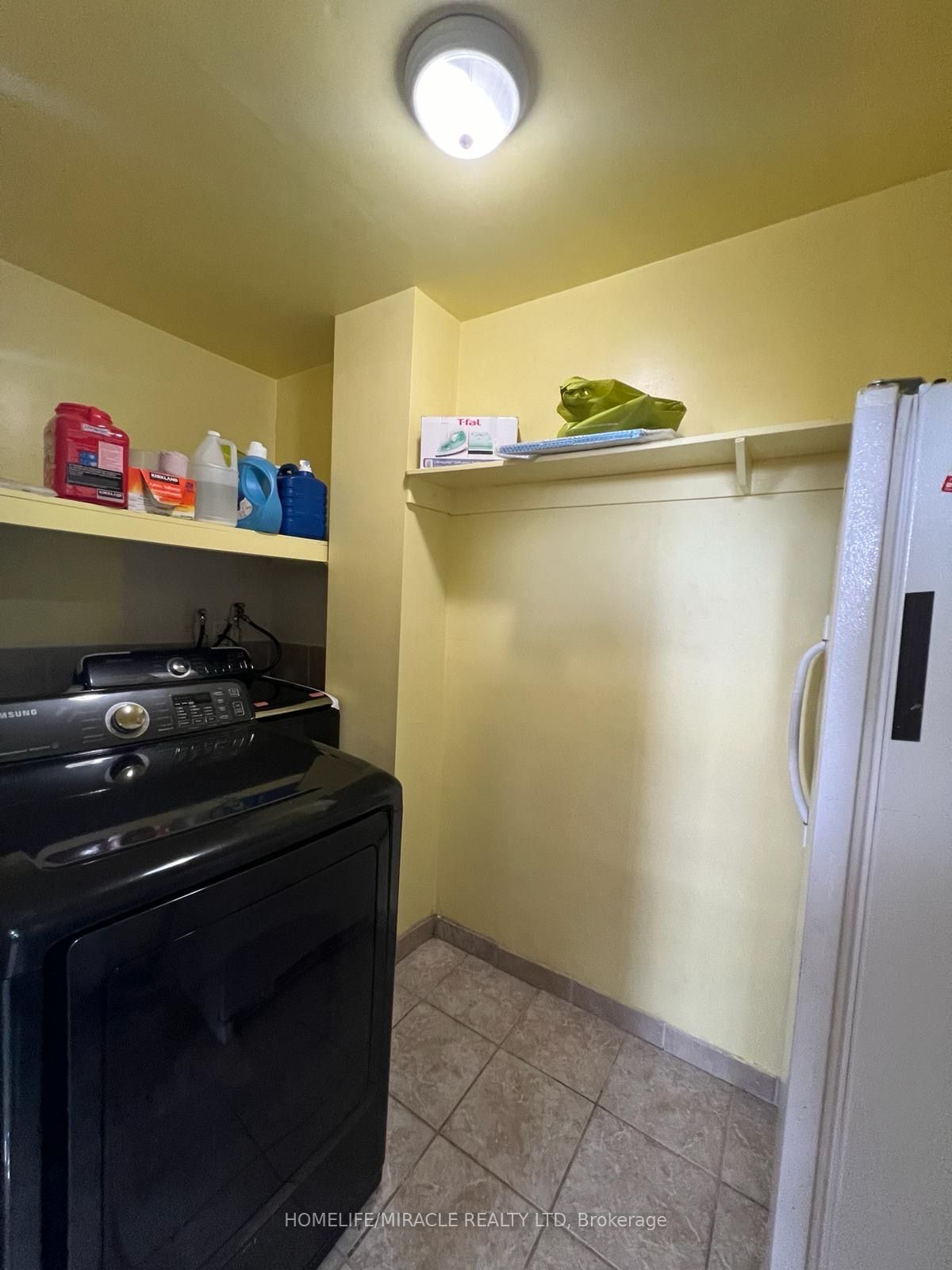 3533 Derry Rd E, #608