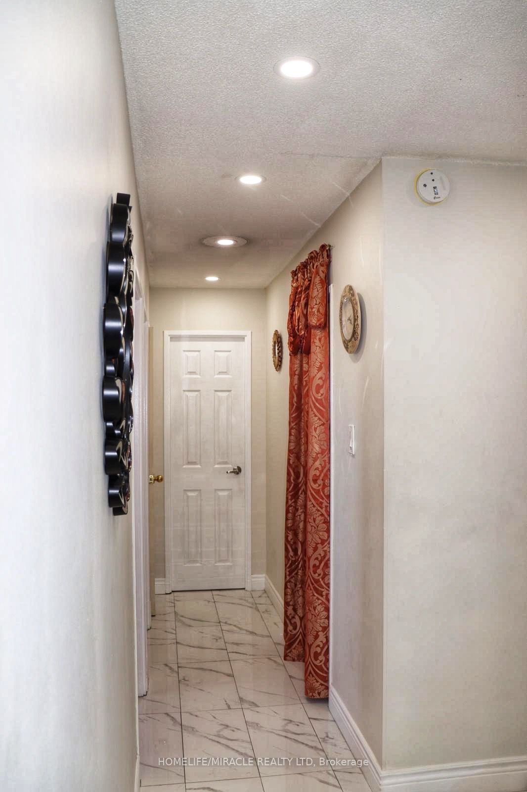 3533 Derry Rd E, #608