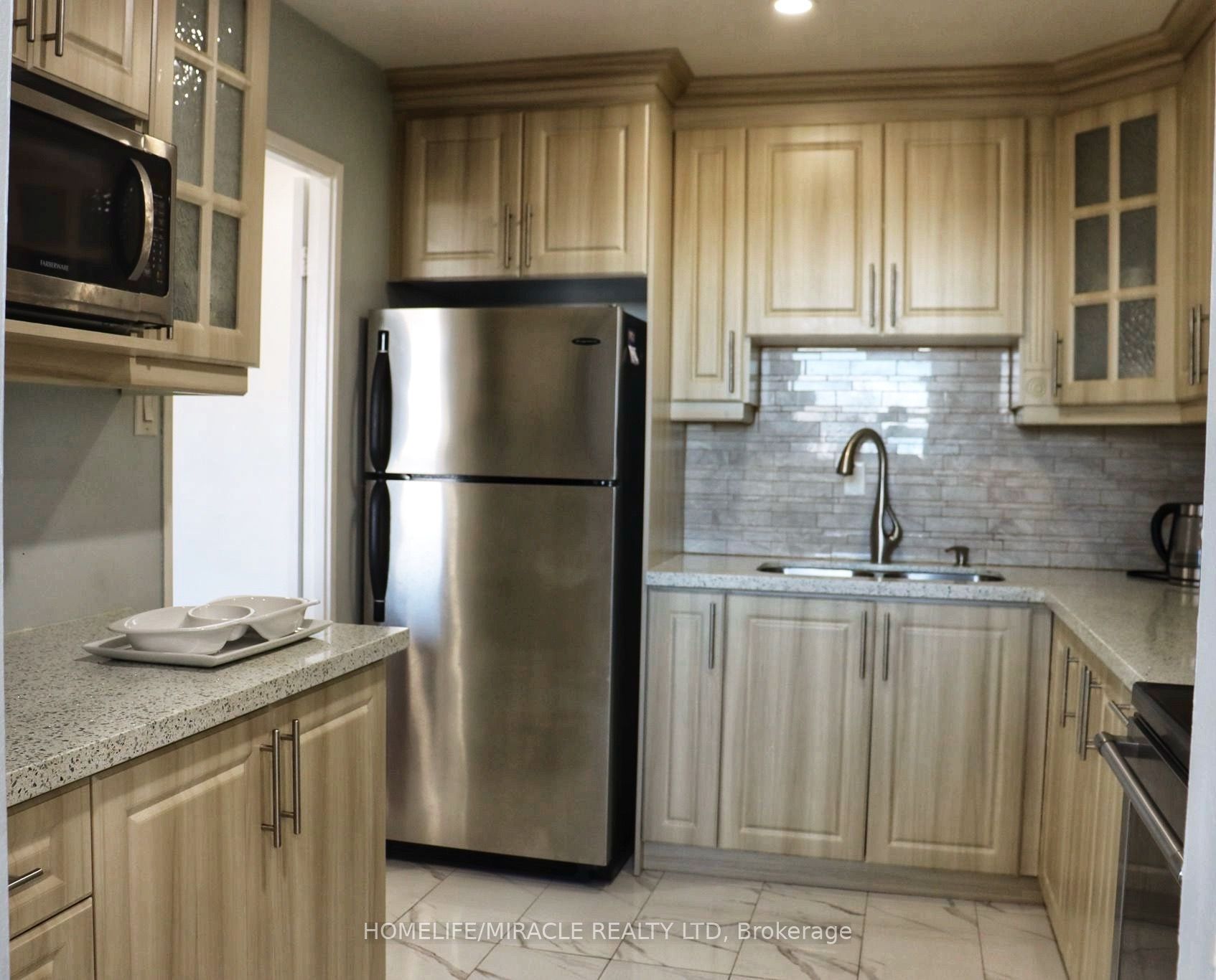 3533 Derry Rd E, #608
