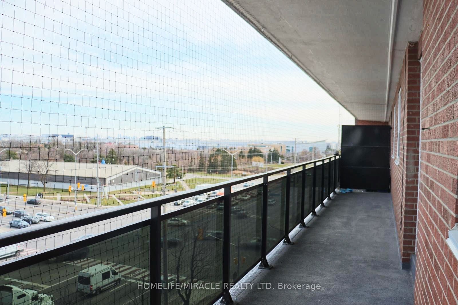 3533 Derry Rd E, #608