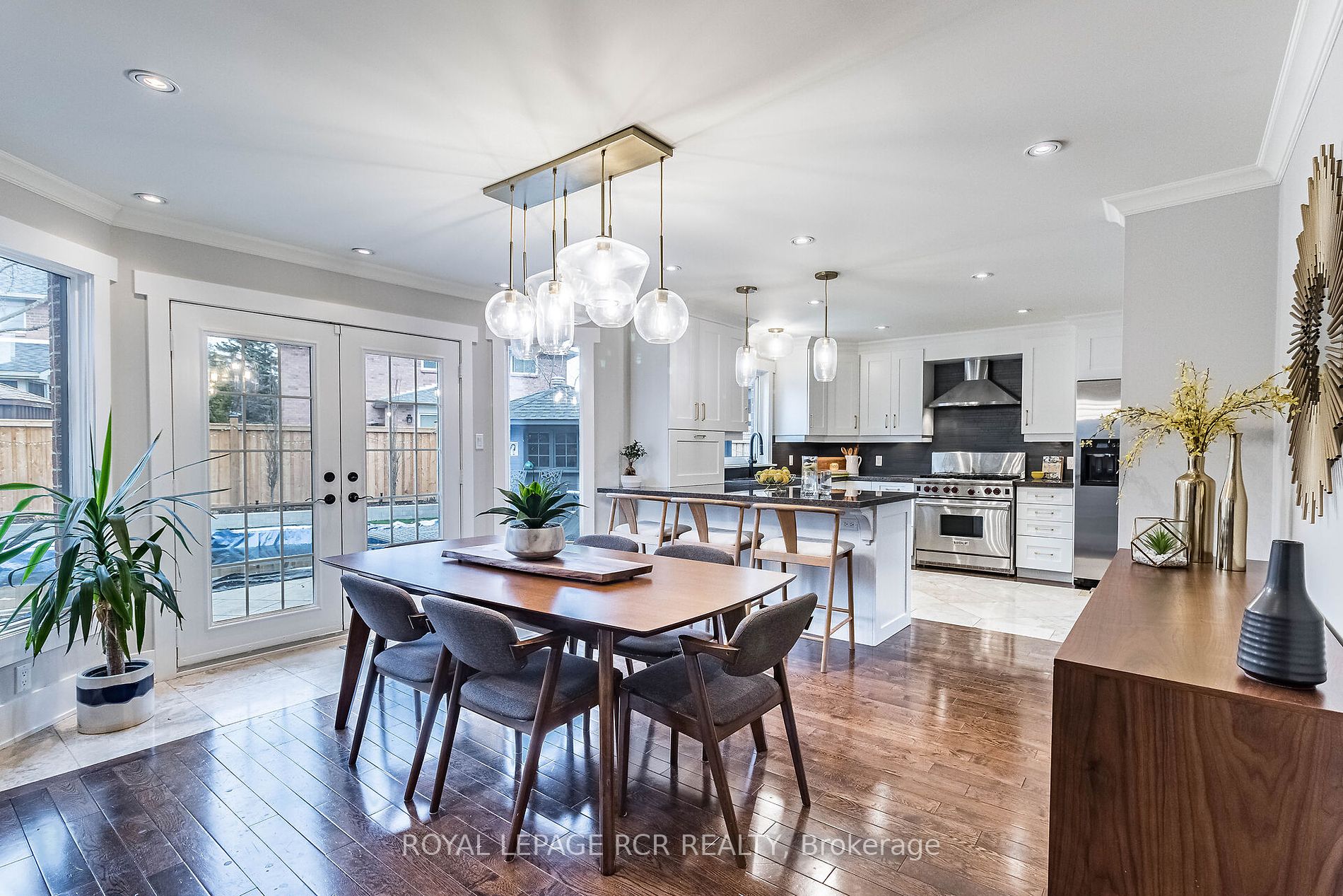 20 Kingsgate Pl
