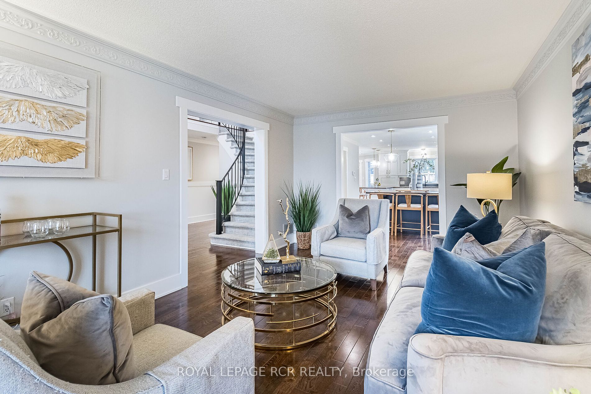 20 Kingsgate Pl