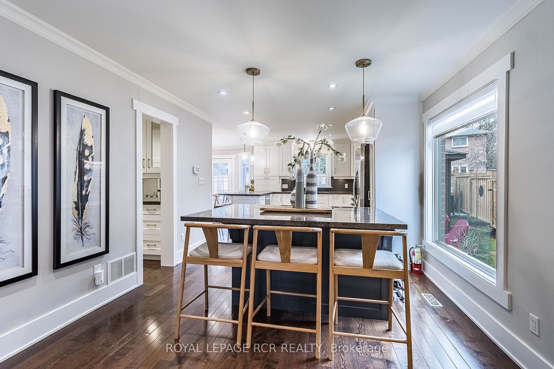 20 Kingsgate Pl