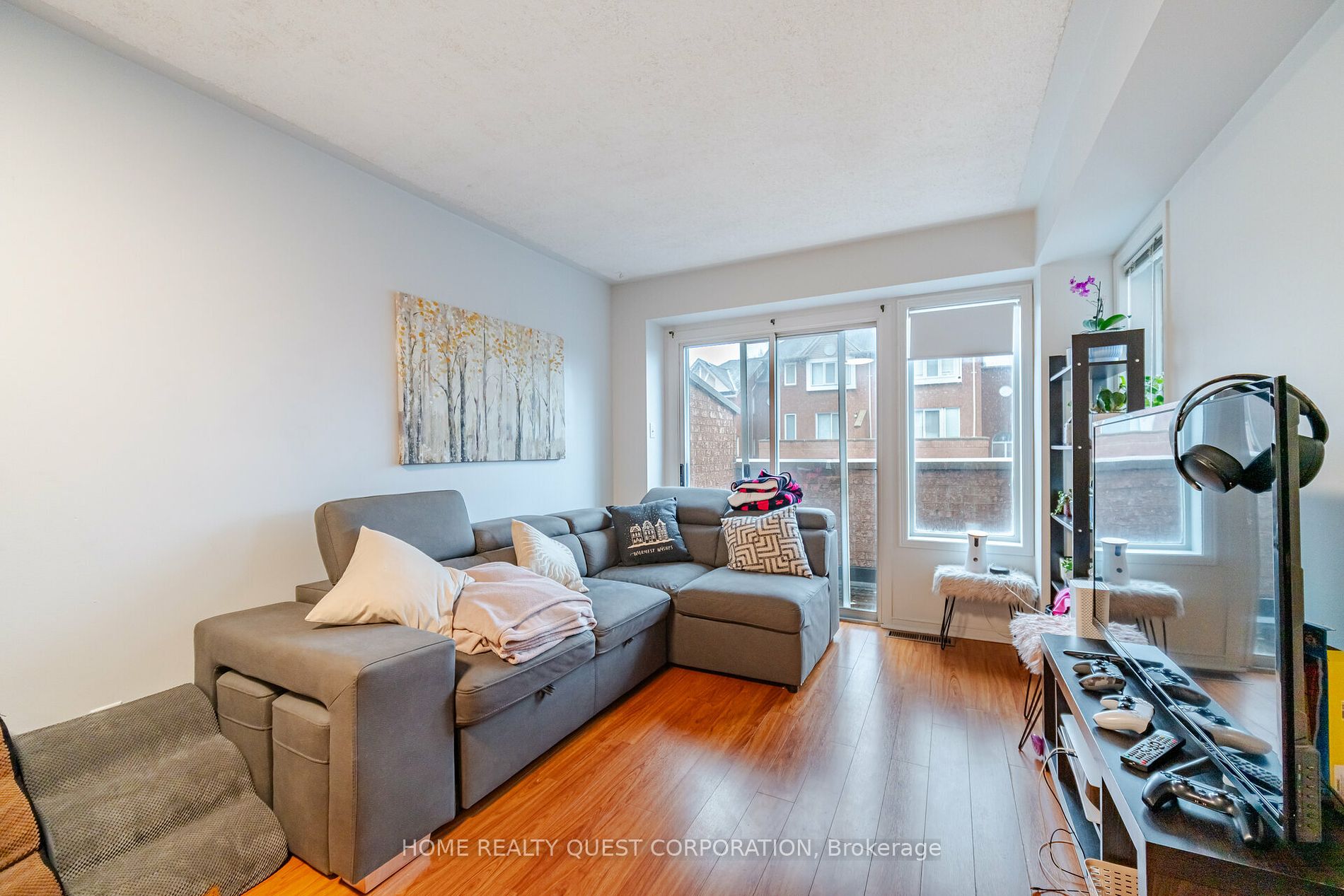 99 Bristol Rd E, #165