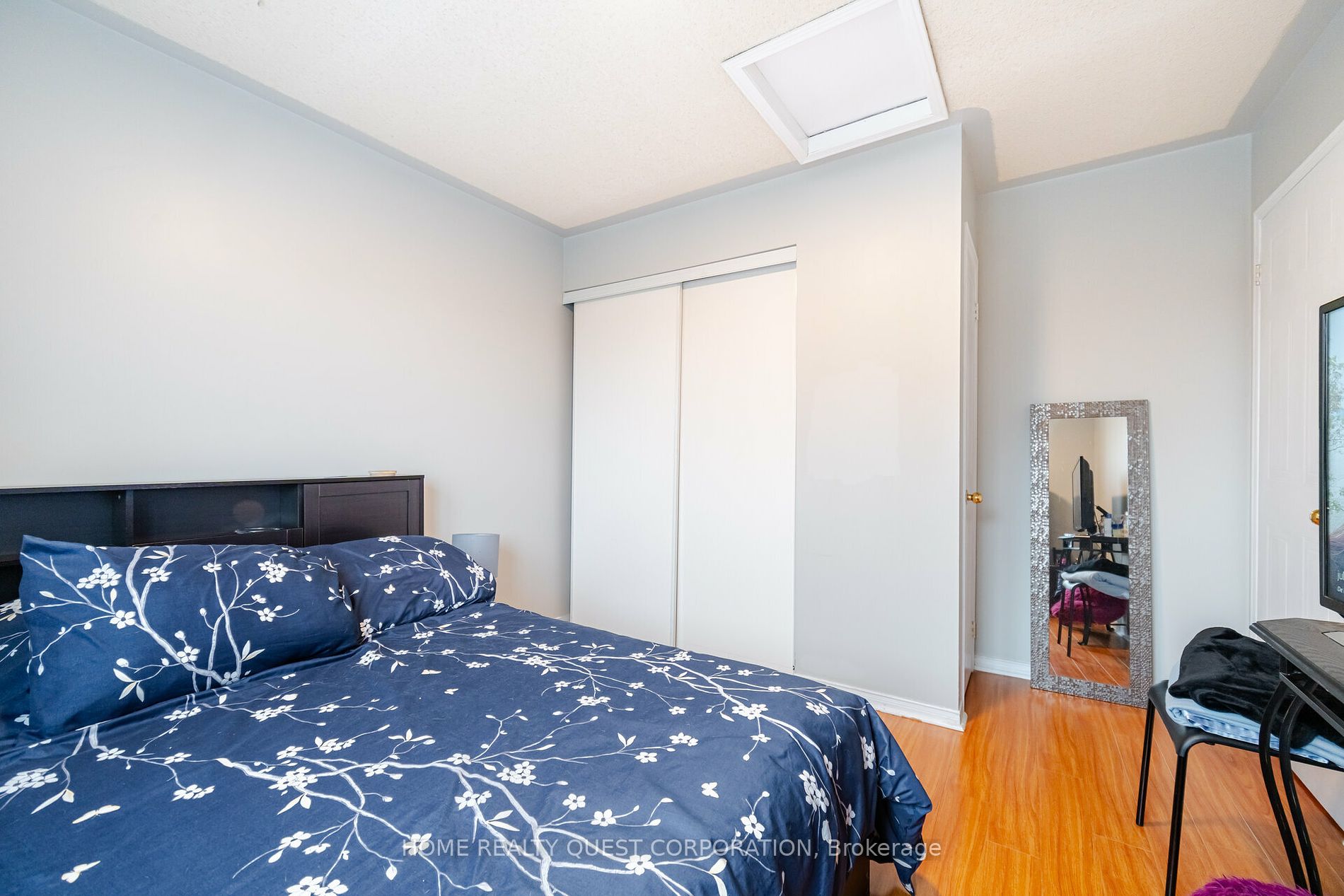 99 Bristol Rd E, #165