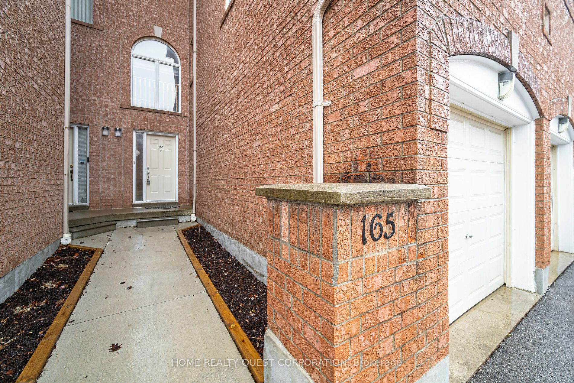 99 Bristol Rd E, #165