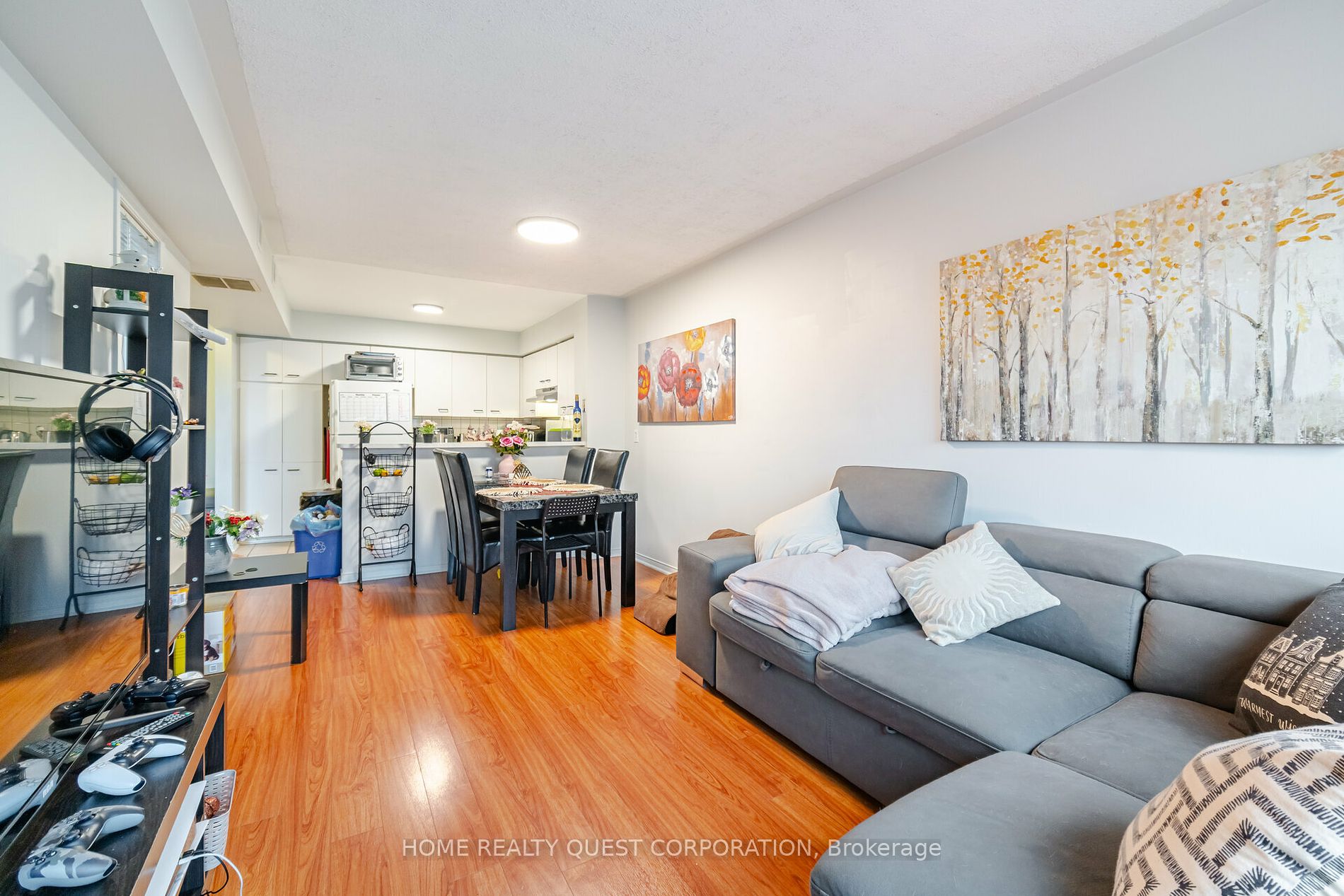 99 Bristol Rd E, #165