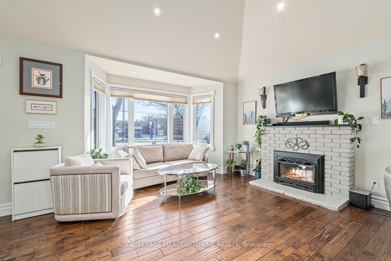 73 Guelph St