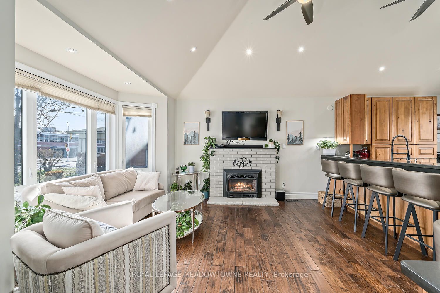 73 Guelph St