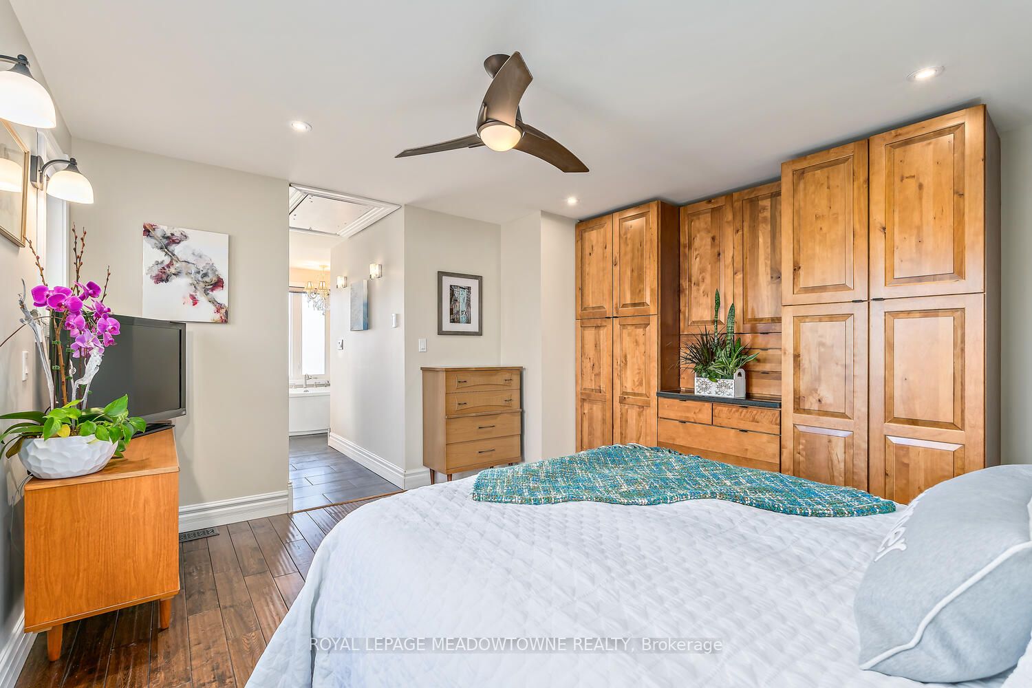 73 Guelph St