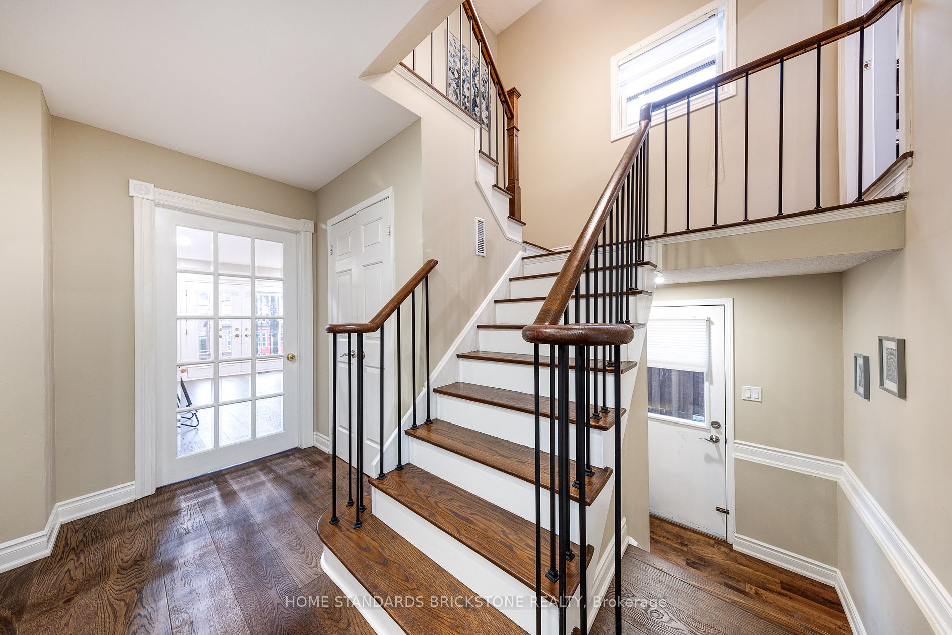 1534 Stoneybrook Tr