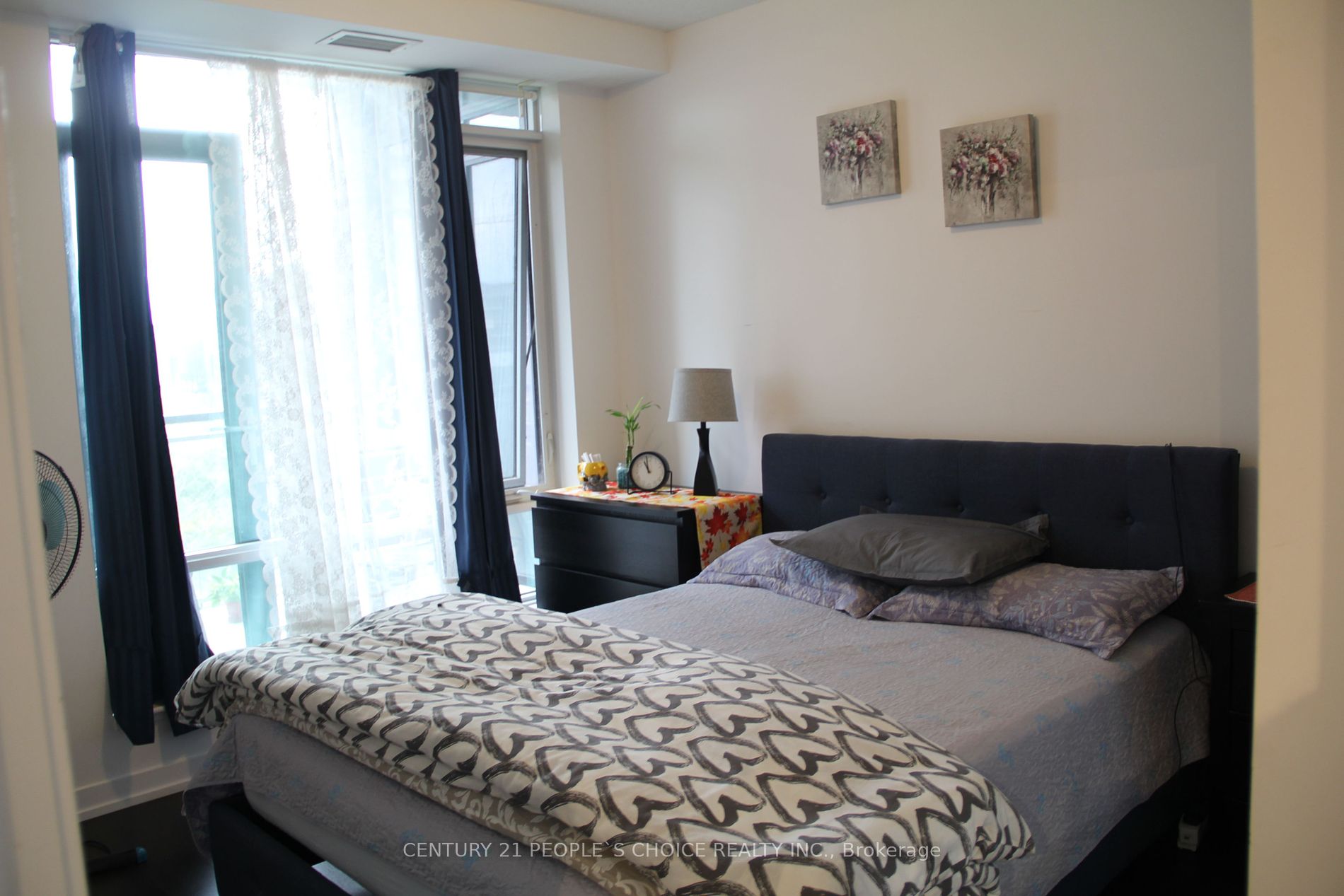 2560 Eglinton Ave W, #303