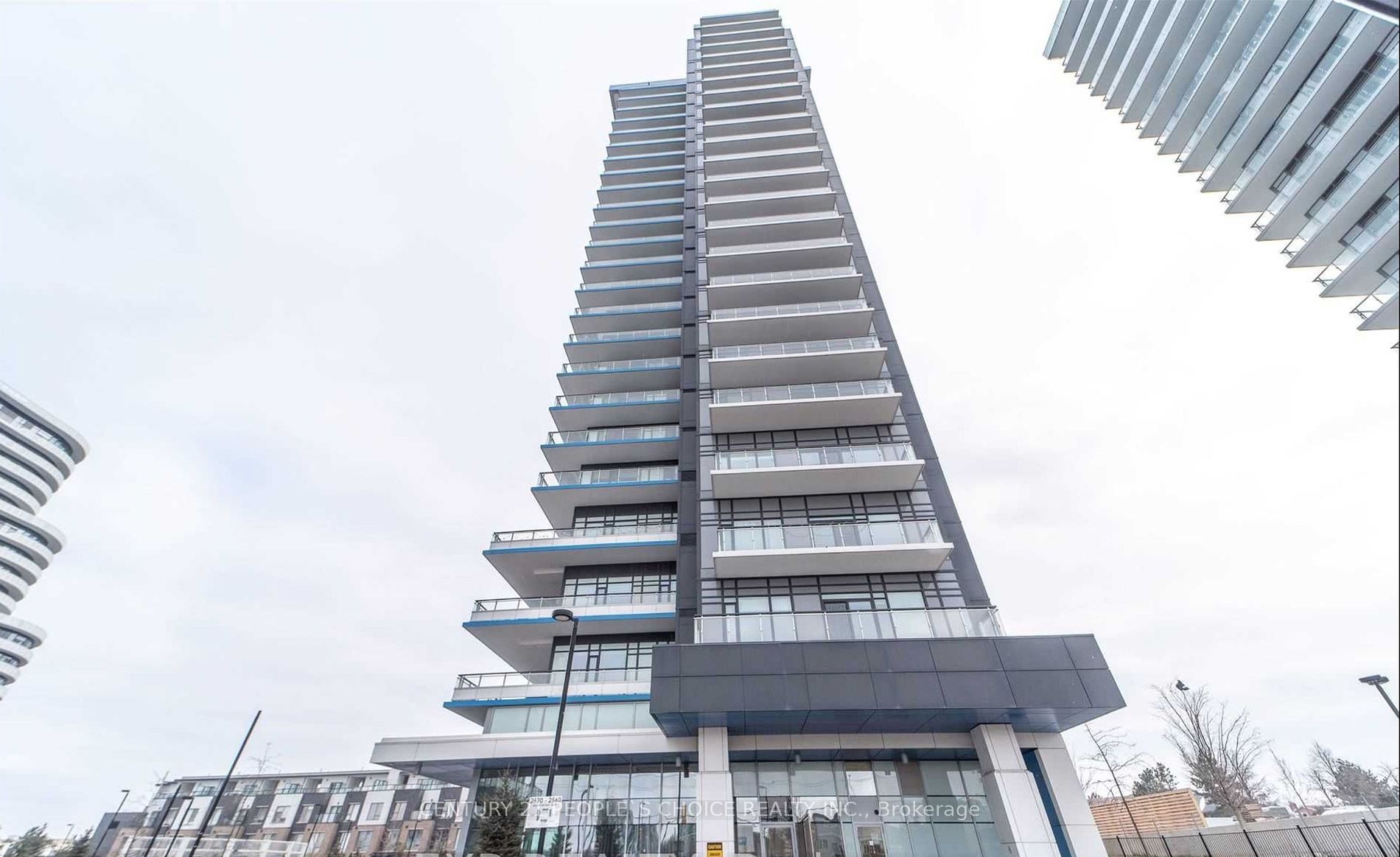 2560 Eglinton Ave W, #303