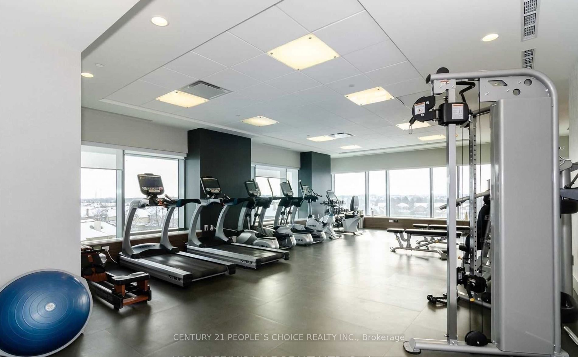 2560 Eglinton Ave W, #303