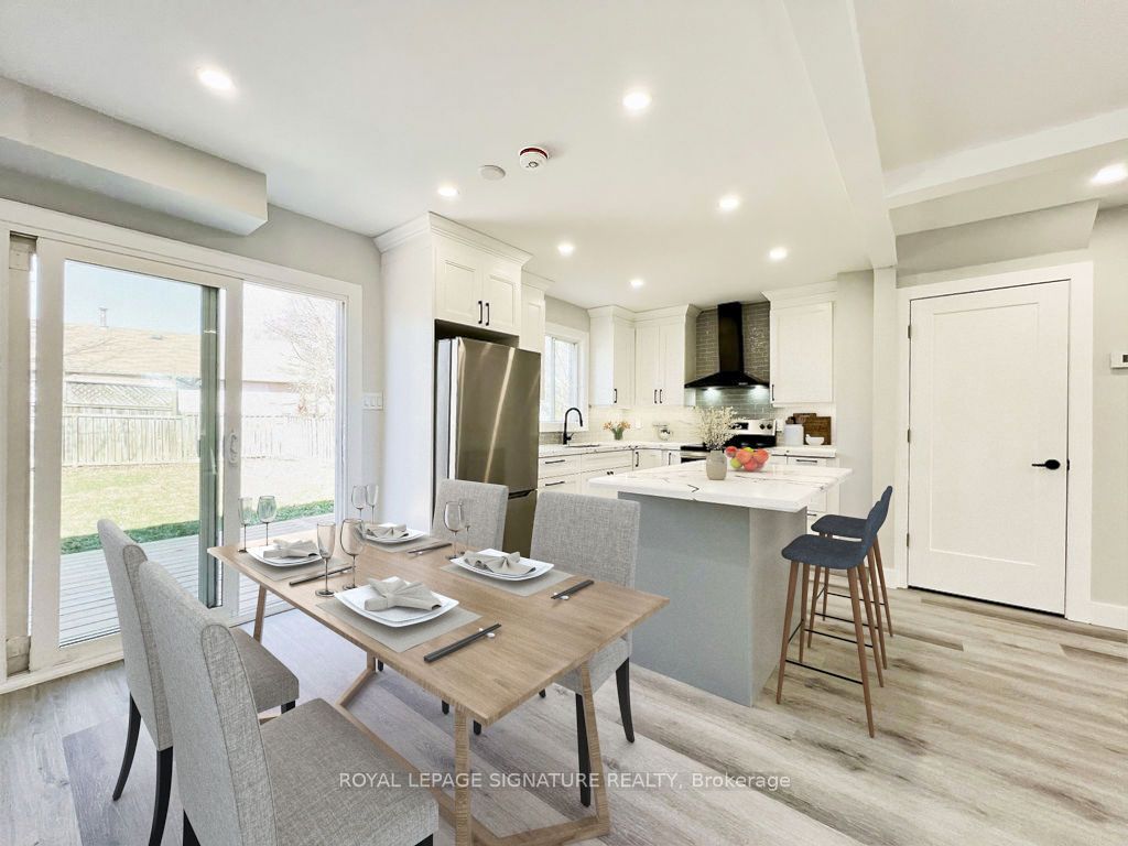 6412 Colebrook Cres