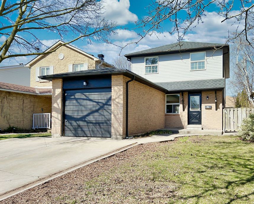 6412 Colebrook Cres