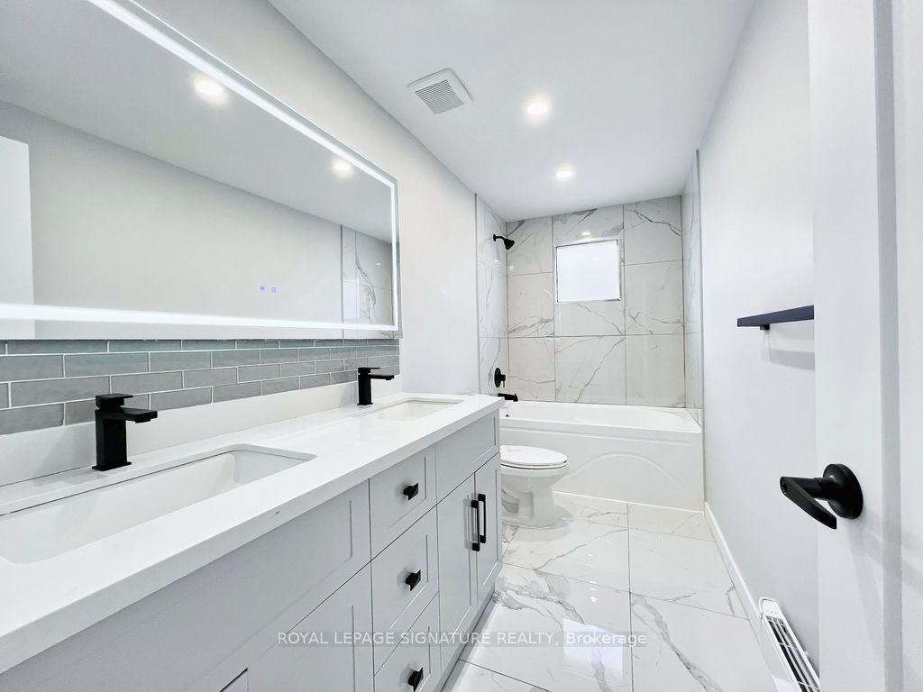 6412 Colebrook Cres
