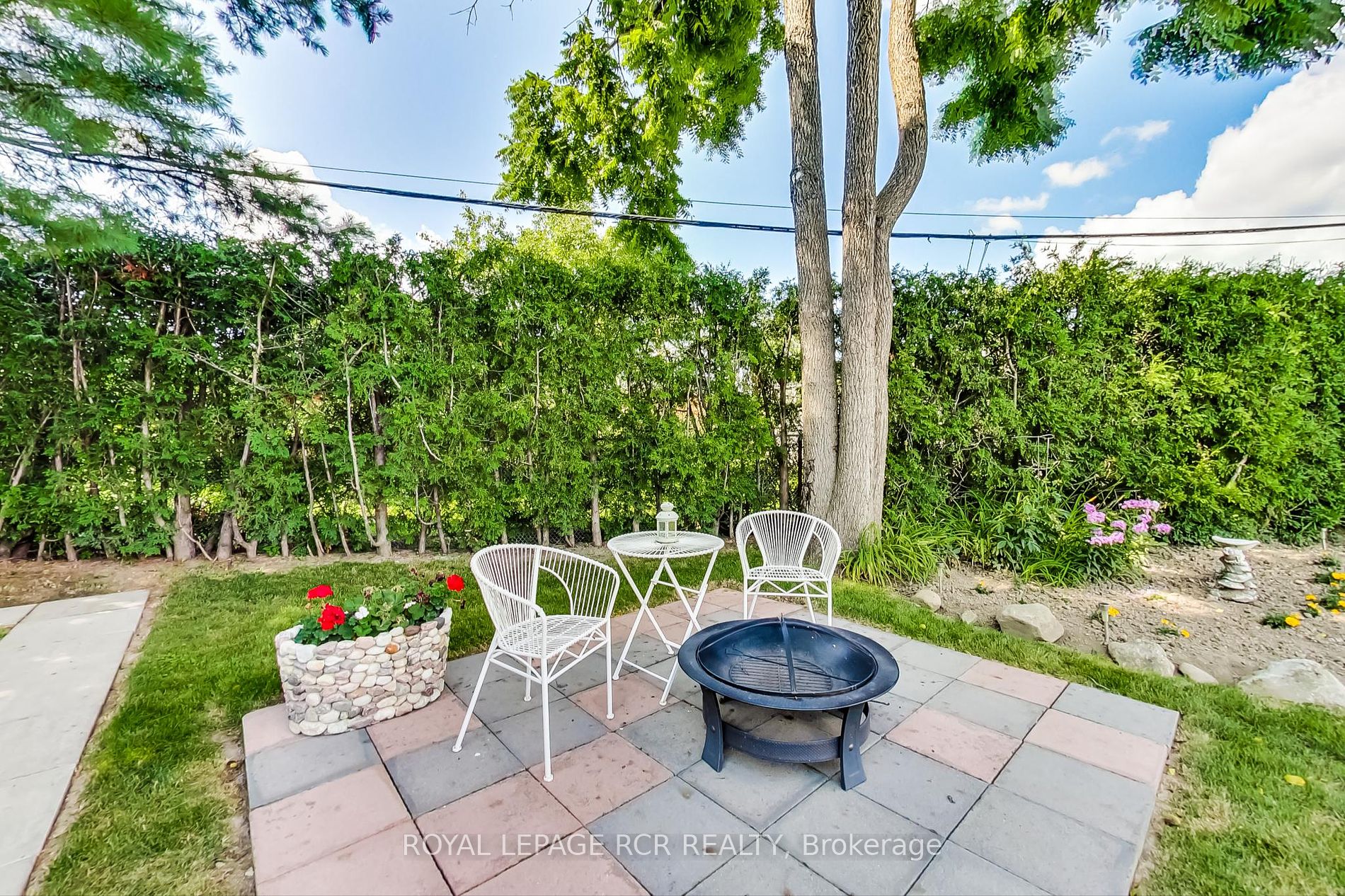 18 Terryellen Crescent