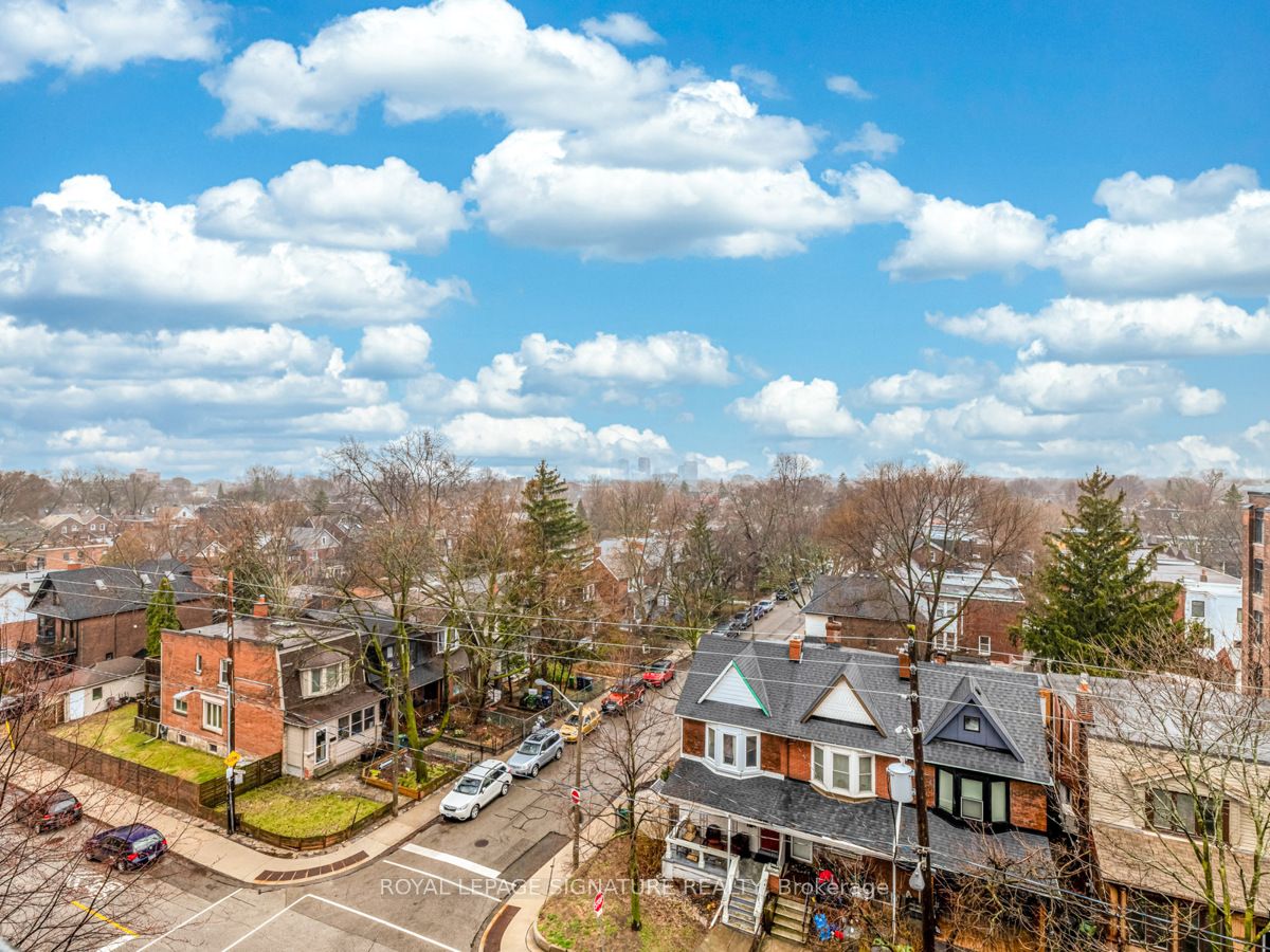 383 Sorauren Ave, #604