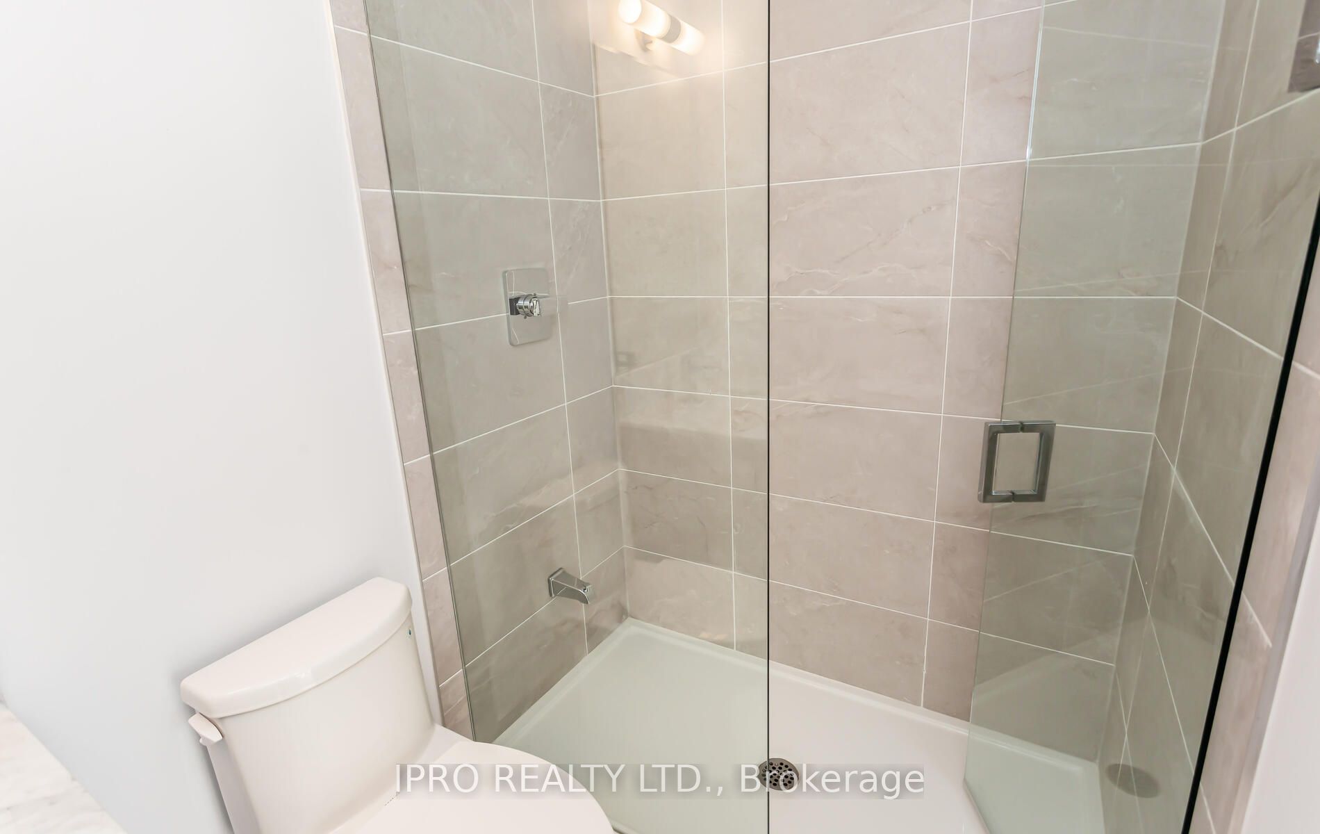 36 Elm Dr W, #1610